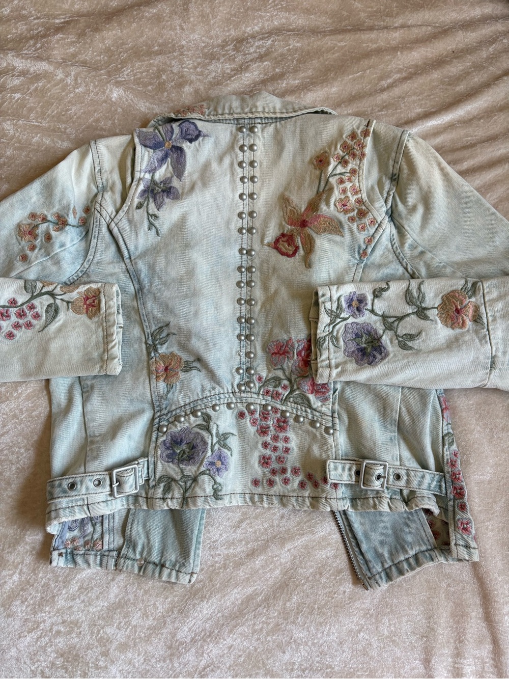 Embellished BlankNYC Light Wash Denim Moto Jacket - Picture 5 of 5